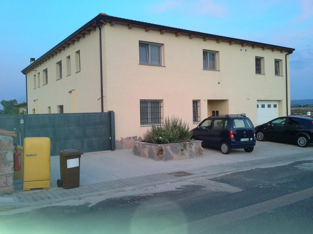 B&B S'Ena Suni Bagian luar foto
