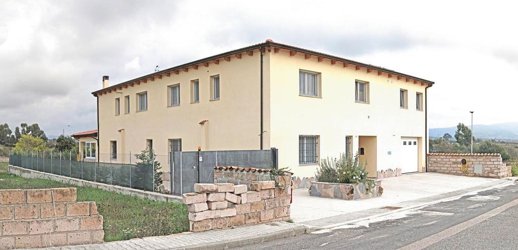 B&B S'Ena Suni Bagian luar foto